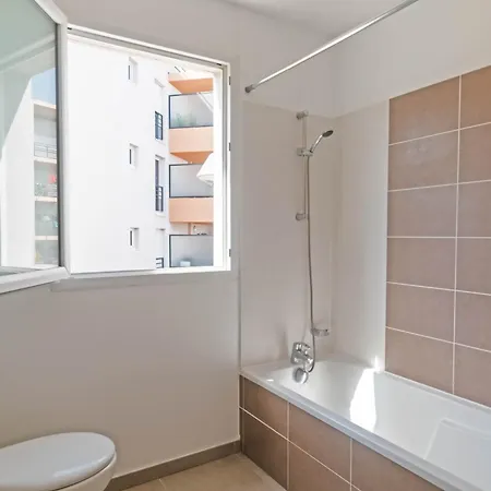 Dans Avec Piscine Terra Cais Apartment